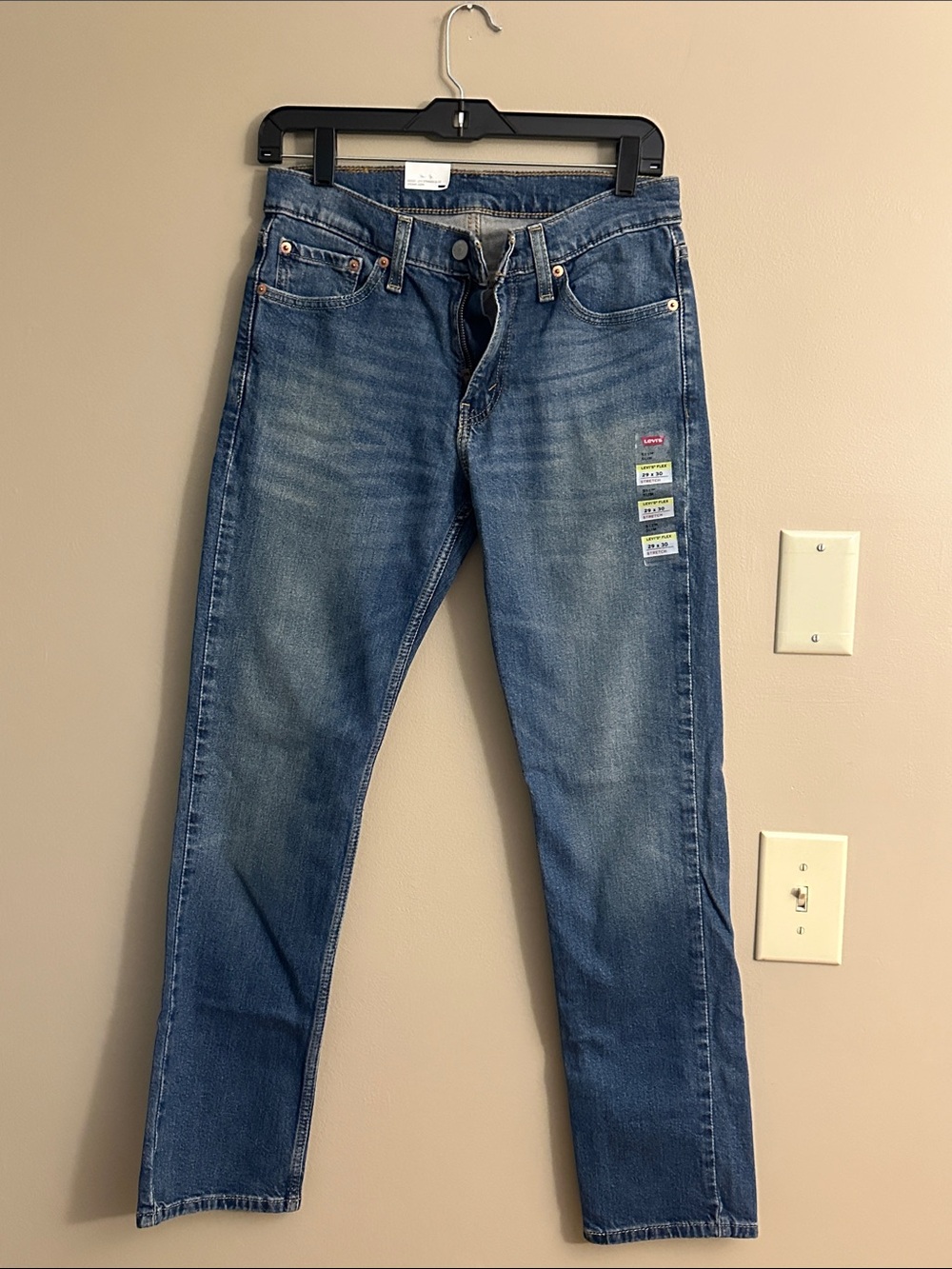 Levi's Slim Straight Jeans - Medium Blue Wash
